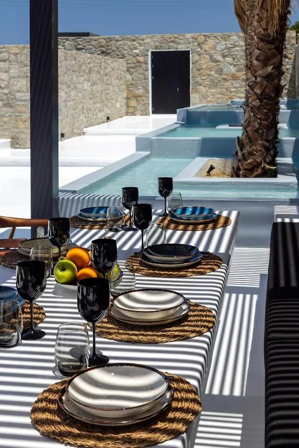 Mykonos Town Black Villa- Cave Heated Pool 빌라
