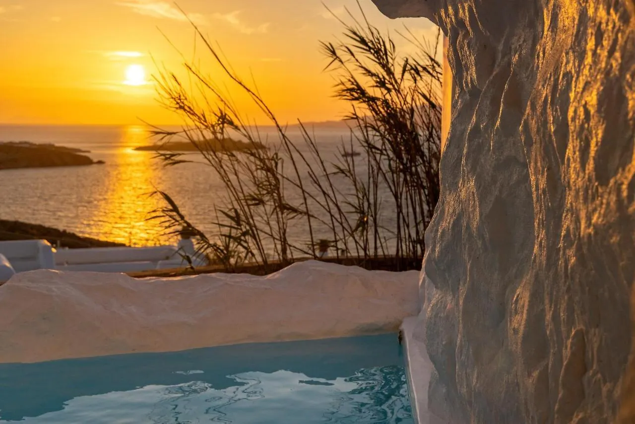 Mykonos Town Black Villa- Cave Heated Pool 0*, Mykonos Town 그리스