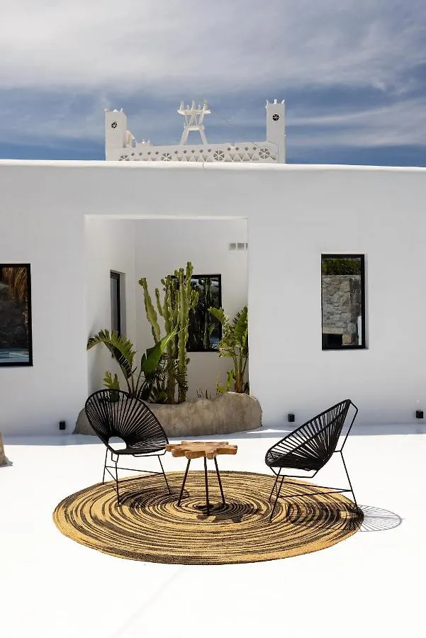 Mykonos Town Black Villa- Cave Heated Pool 그리스